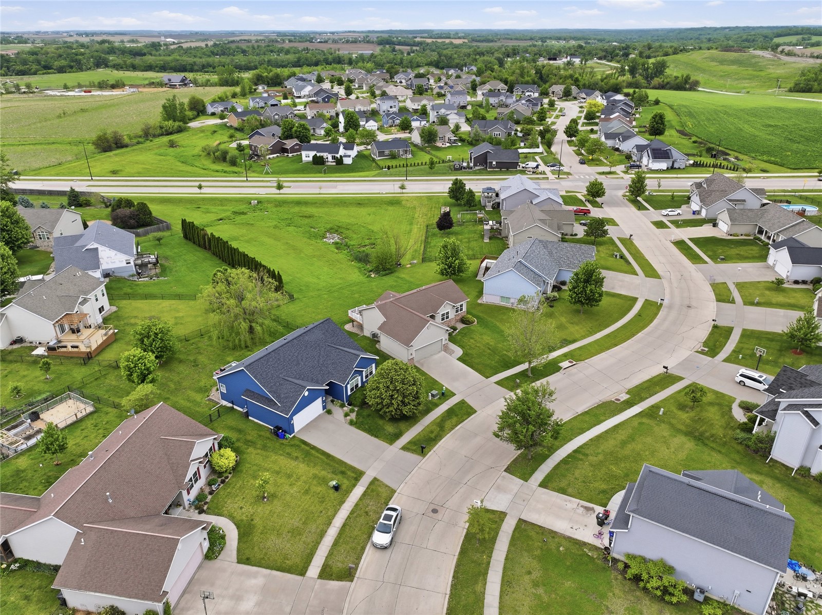 706 Limerock Drive NW Cedar Rapids IA 52405