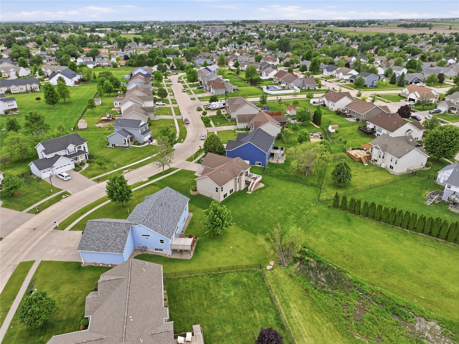 706 Limerock Drive NW Cedar Rapids IA 52405