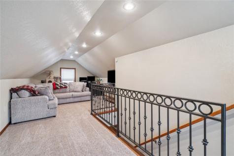 186 22nd Avenue SW Cedar Rapids IA 52404