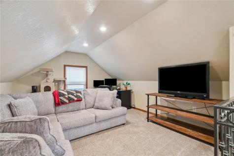 186 22nd Avenue SW Cedar Rapids IA 52404