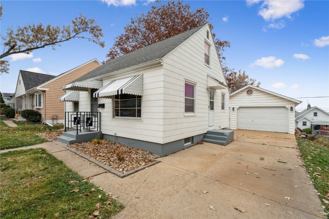 186 22nd Avenue SW Cedar Rapids IA 52404