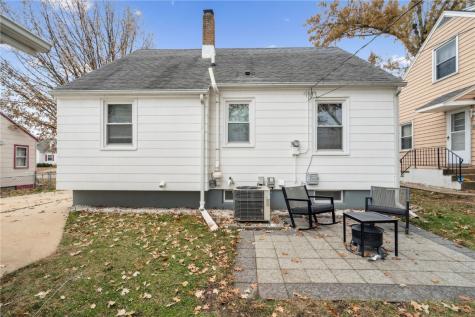 186 22nd Avenue SW Cedar Rapids IA 52404