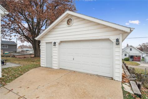 186 22nd Avenue SW Cedar Rapids IA 52404