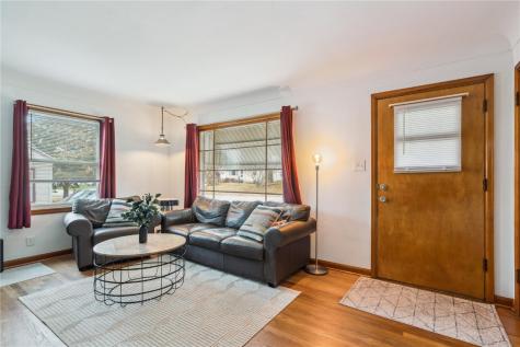 186 22nd Avenue SW Cedar Rapids IA 52404