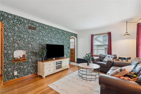 186 22nd Avenue SW Cedar Rapids IA 52404