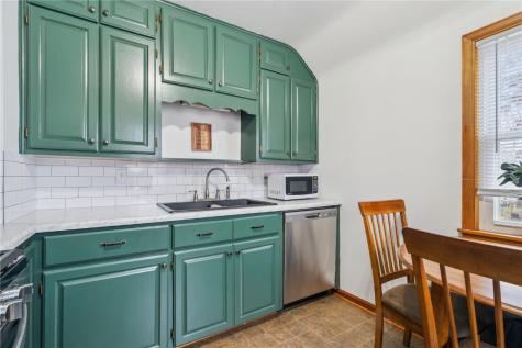 186 22nd Avenue SW Cedar Rapids IA 52404