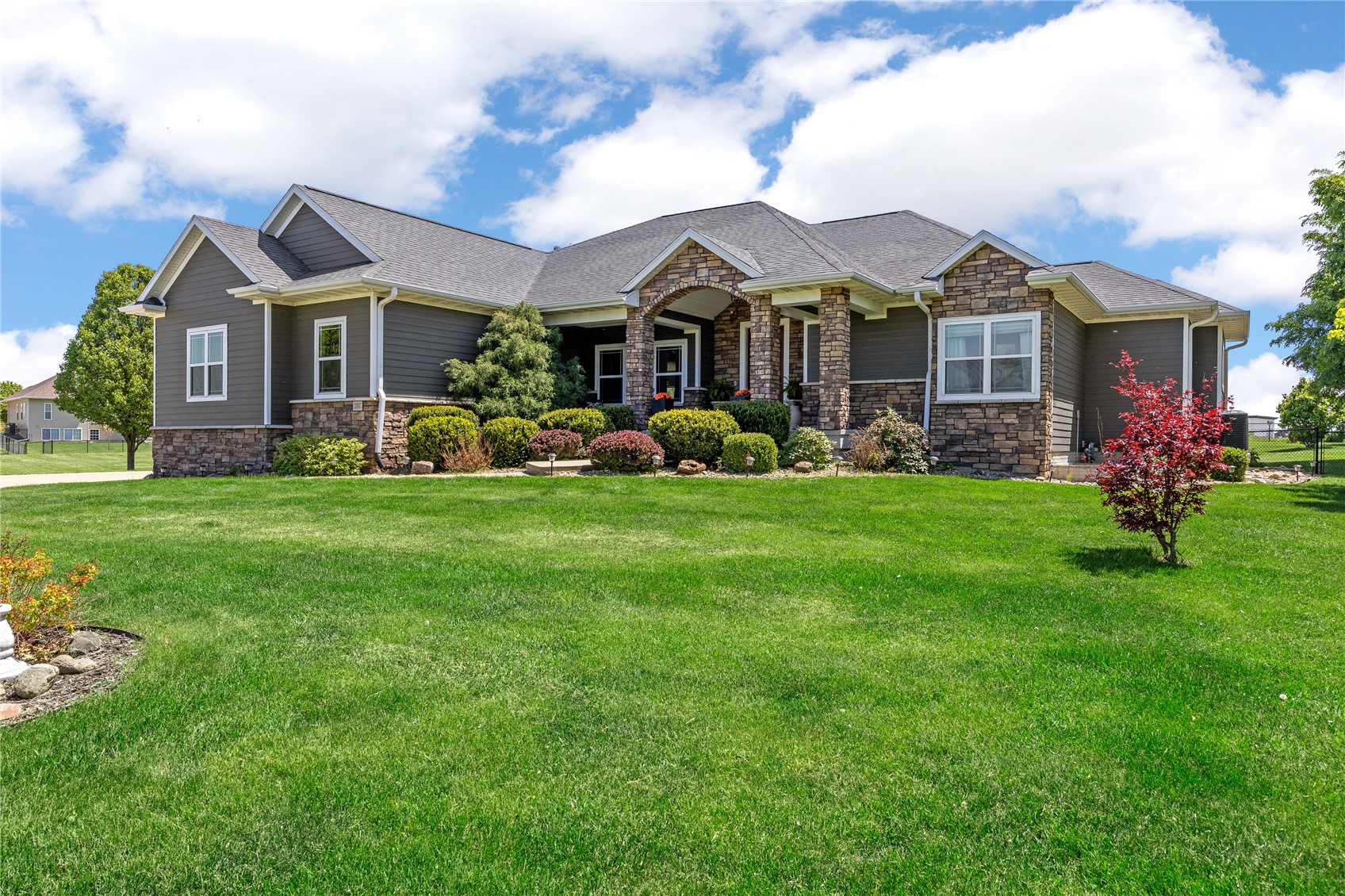 2097 Emmons Street Hiawatha IA 52233