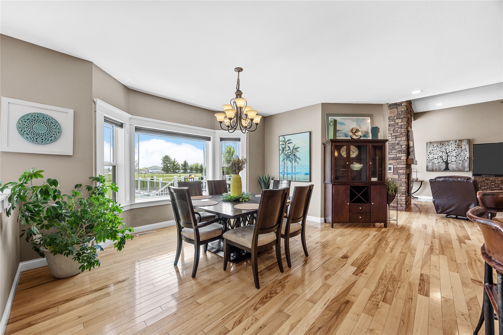 2097 Emmons Street Hiawatha IA 52233