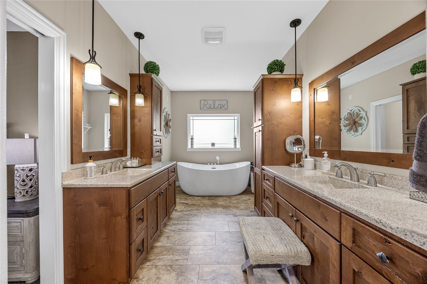2097 Emmons Street Hiawatha IA 52233