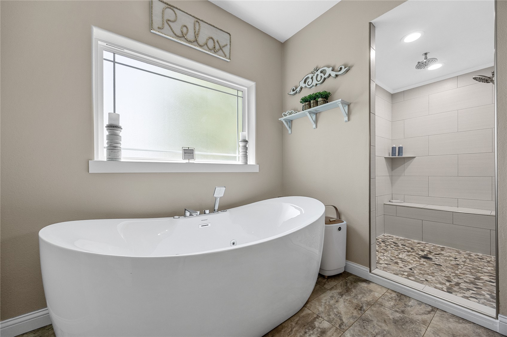 2097 Emmons Street Hiawatha IA 52233