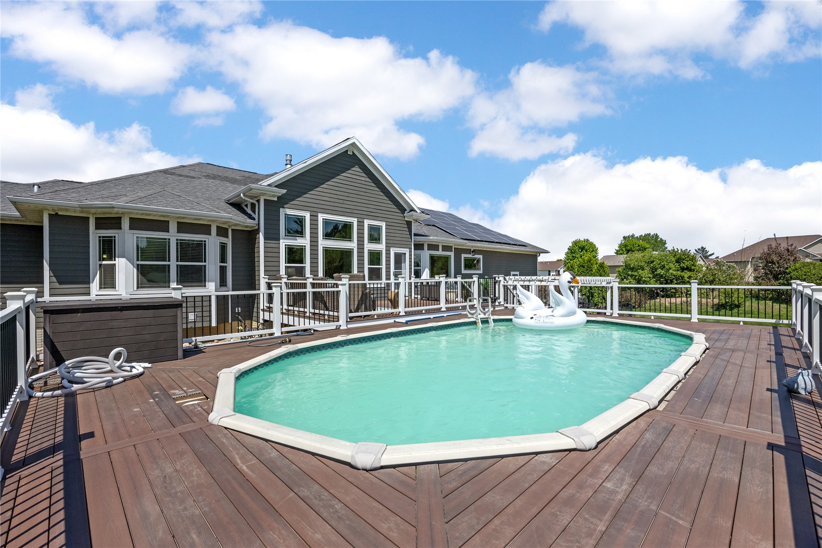 2097 Emmons Street Hiawatha IA 52233