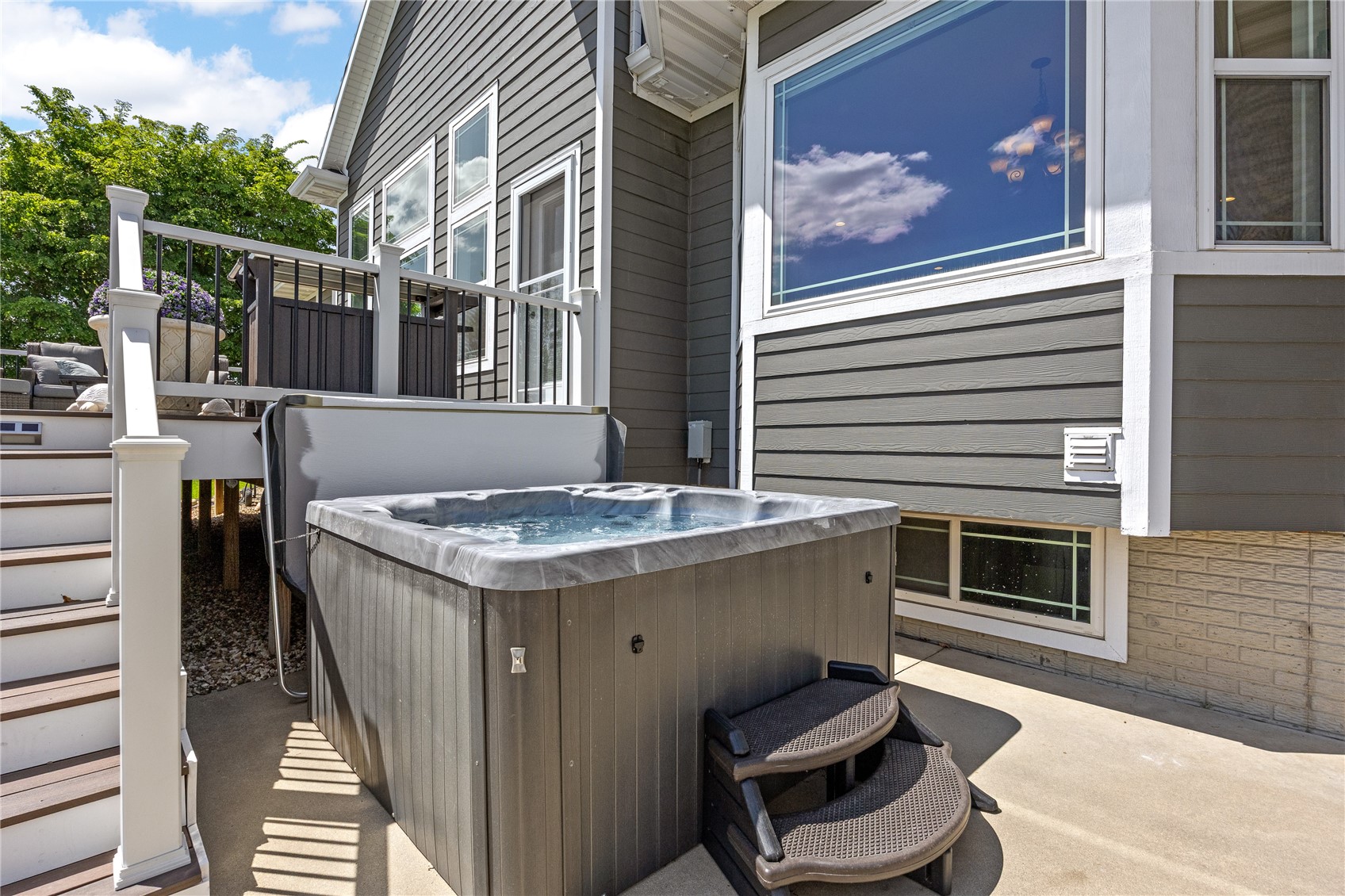 2097 Emmons Street Hiawatha IA 52233
