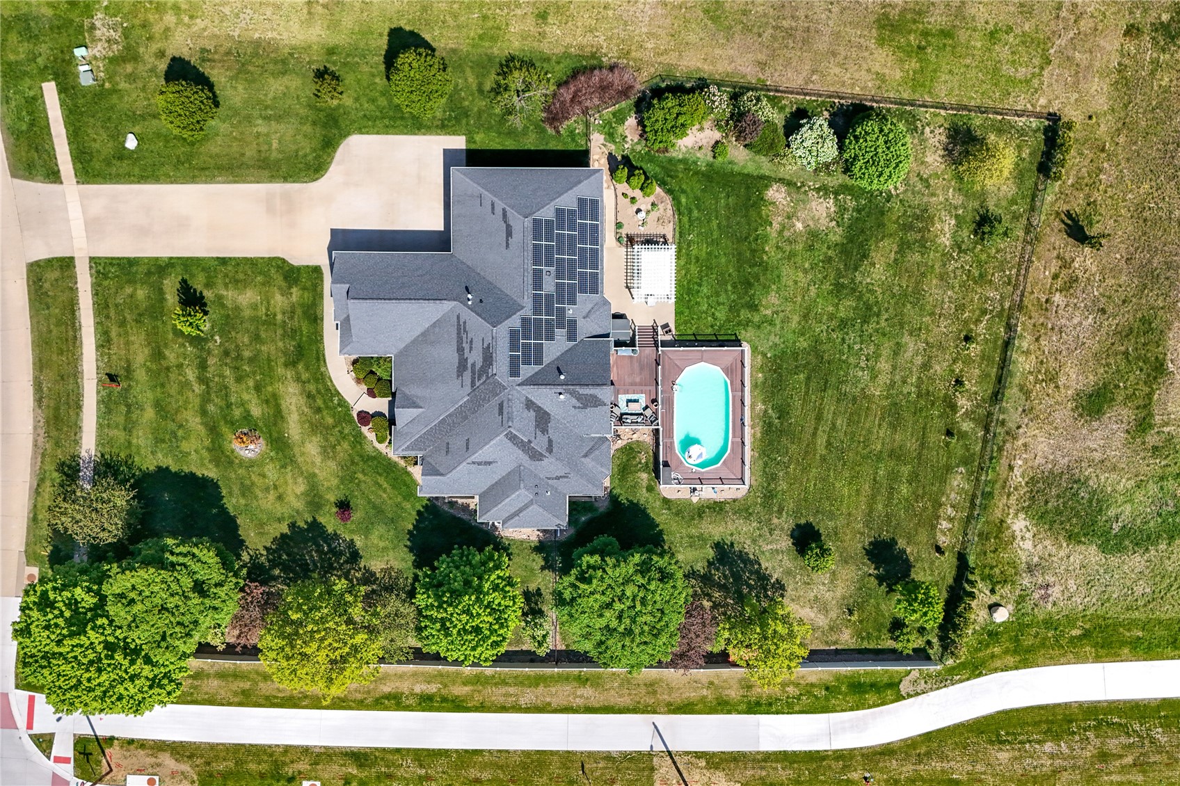 2097 Emmons Street Hiawatha IA 52233
