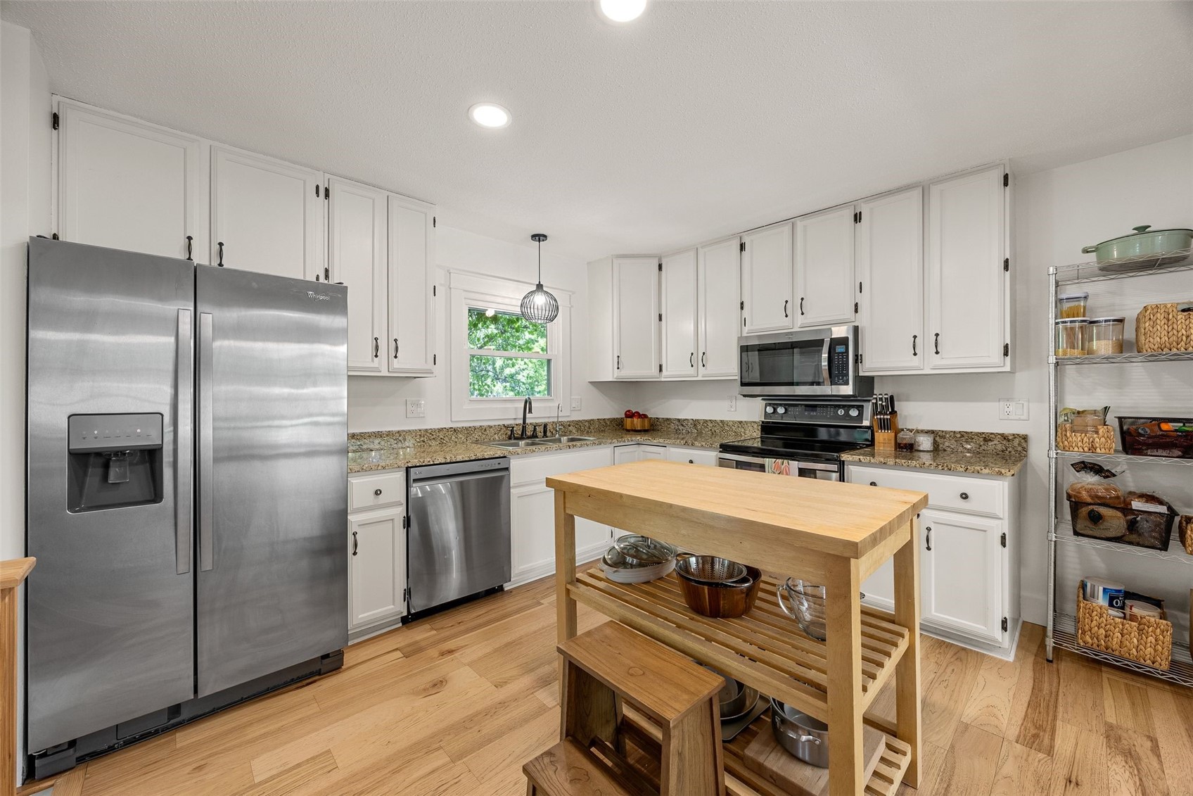 6917 Chelsea Drive NE Cedar Rapids IA 52402
