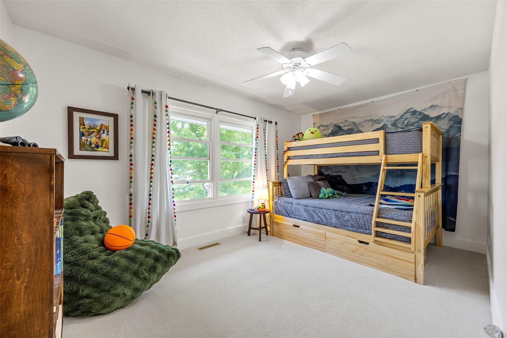6917 Chelsea Drive NE Cedar Rapids IA 52402