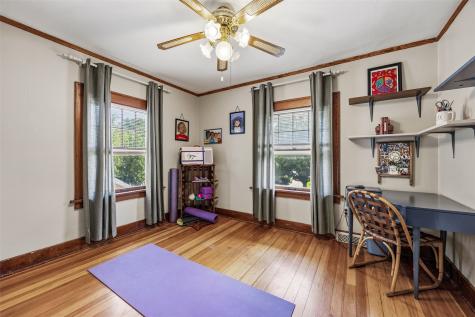 1105 Maplewood Drive NE Cedar Rapids IA 52402