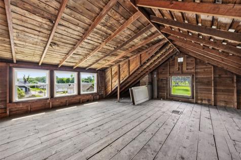 1105 Maplewood Drive NE Cedar Rapids IA 52402
