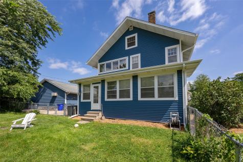 1105 Maplewood Drive NE Cedar Rapids IA 52402
