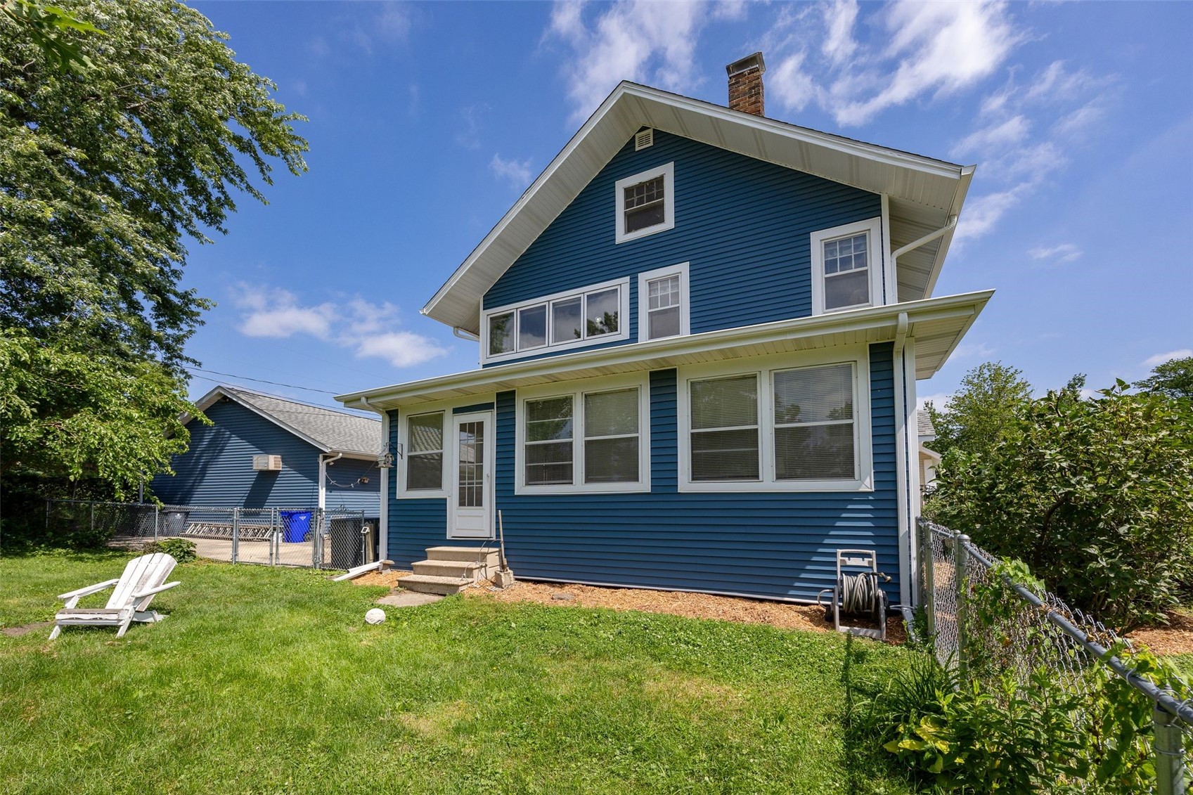1105 Maplewood Drive NE Cedar Rapids IA 52402