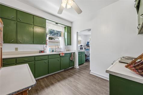 409 Walnut Street Tipton IA 52772