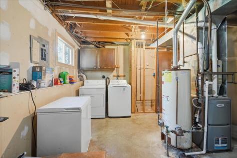 505 Maplewood Drive Center Point IA 52213