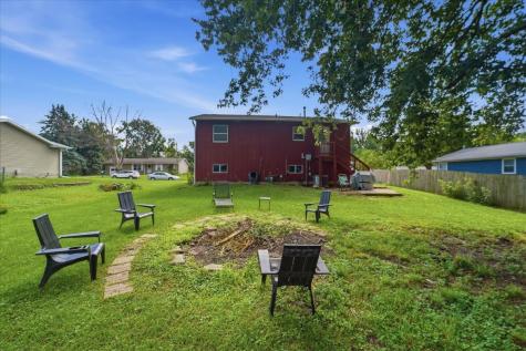 505 Maplewood Drive Center Point IA 52213