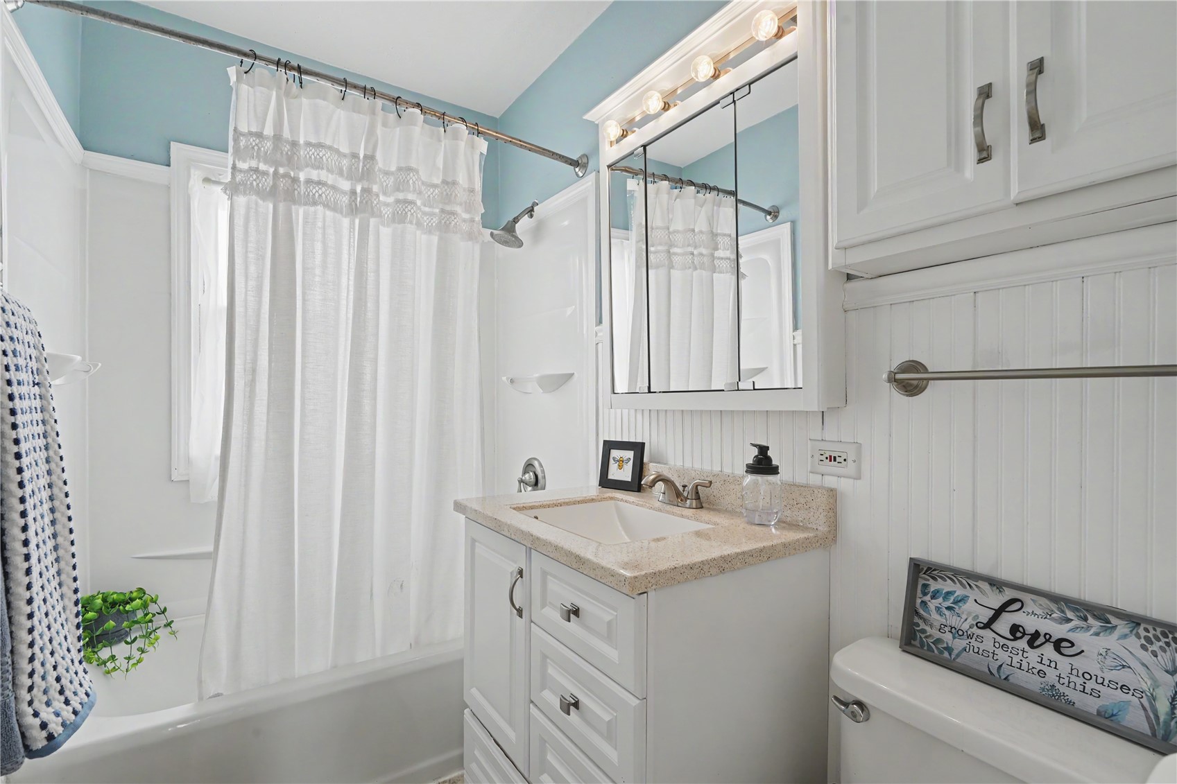 3900 Hart Court NE Cedar Rapids IA 52402