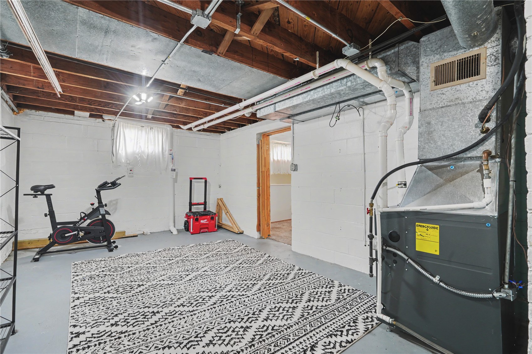3900 Hart Court NE Cedar Rapids IA 52402