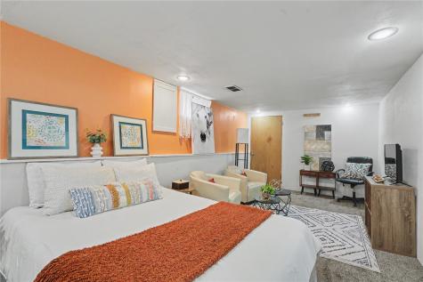 3900 Hart Court NE Cedar Rapids IA 52402