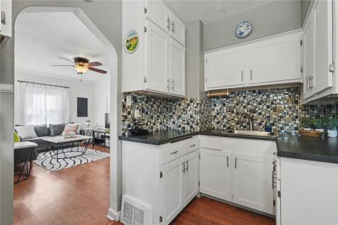 3900 Hart Court NE Cedar Rapids IA 52402