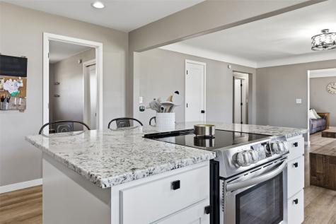 311 Charles Street SE Blairstown IA 52209