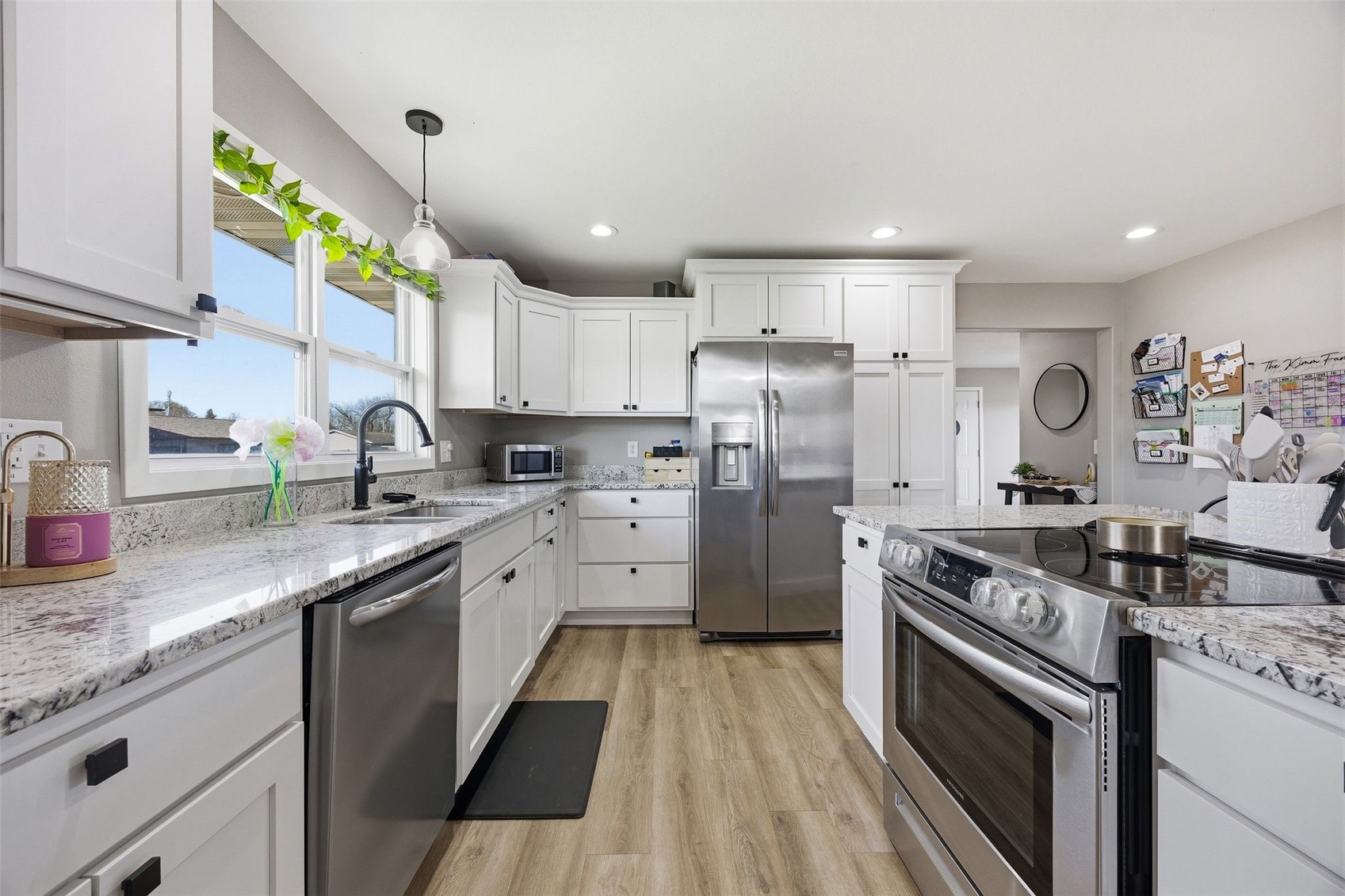 311 Charles Street SE Blairstown IA 52209