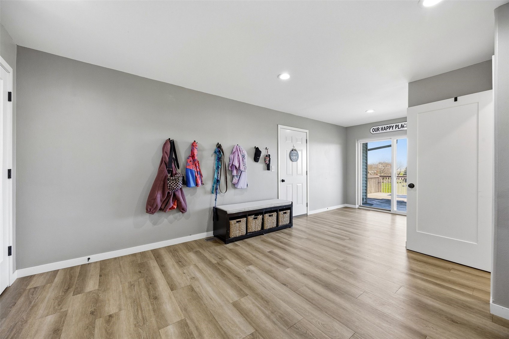 311 Charles Street SE Blairstown IA 52209
