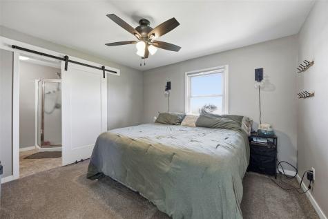 311 Charles Street SE Blairstown IA 52209