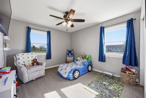 311 Charles Street SE Blairstown IA 52209