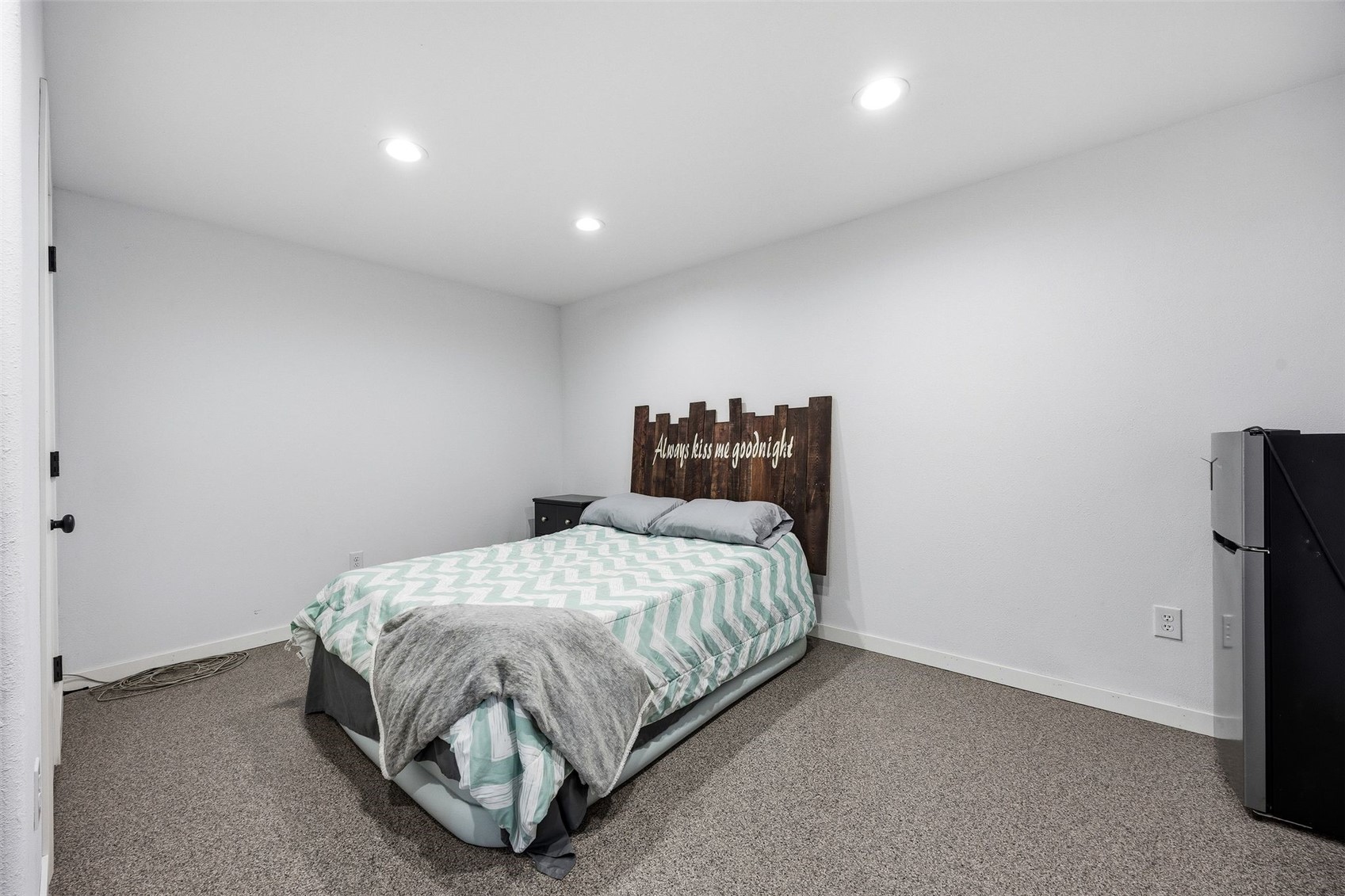 311 Charles Street SE Blairstown IA 52209