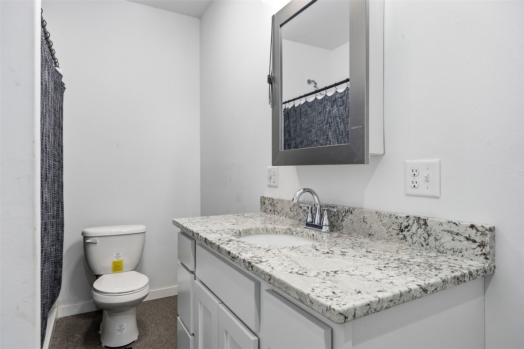 311 Charles Street SE Blairstown IA 52209