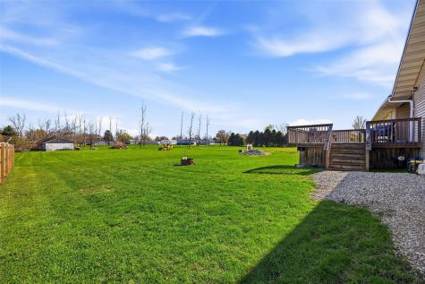 311 Charles Street SE Blairstown IA 52209