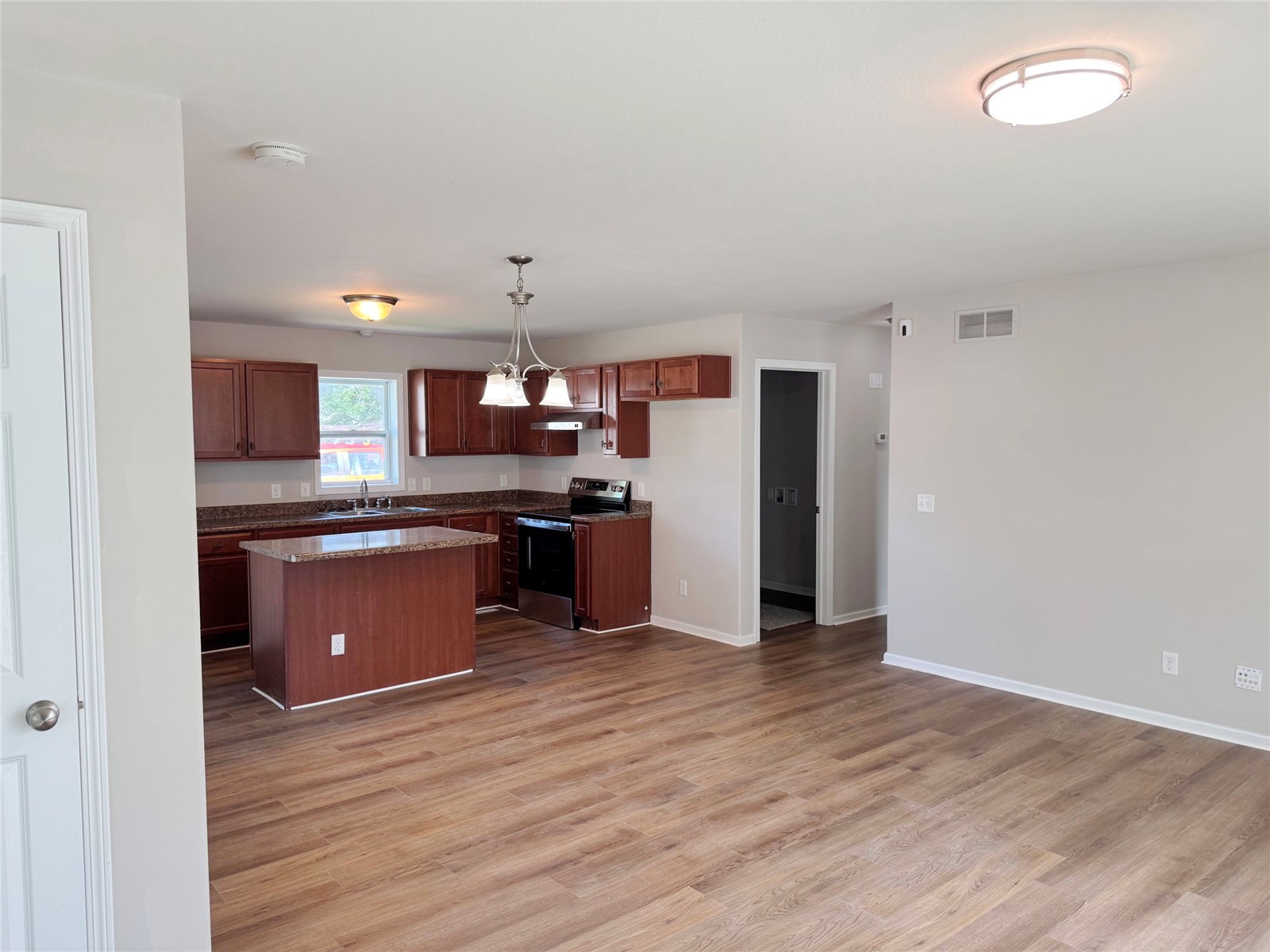 140 Summerhays Street Tiffin IA 52052