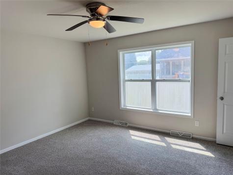140 Summerhays Street Tiffin IA 52052