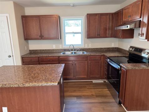 140 Summerhays Street Tiffin IA 52052
