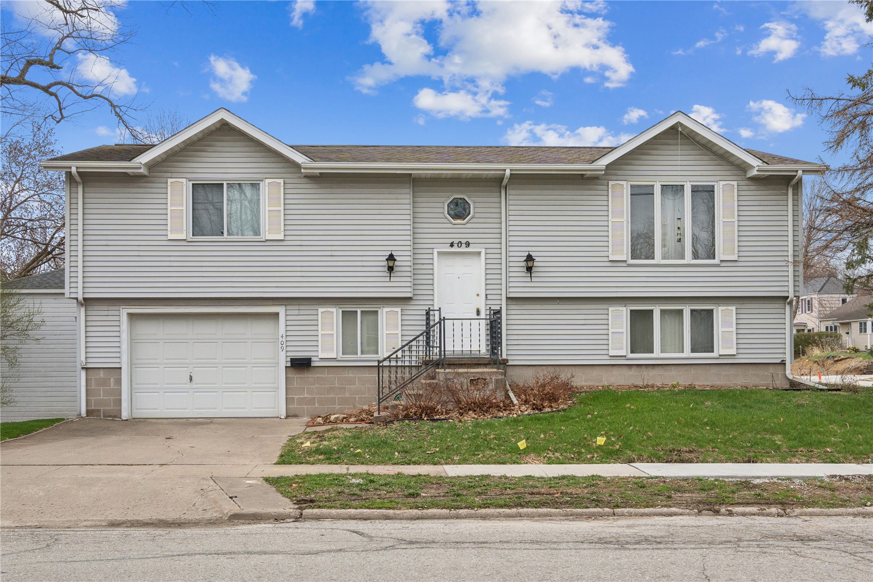 409 S 7th Avenue Iowa City IA 52245