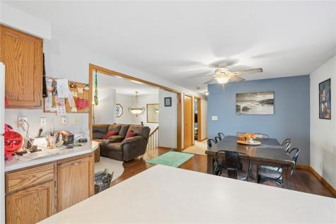 409 S 7th Avenue Iowa City IA 52245