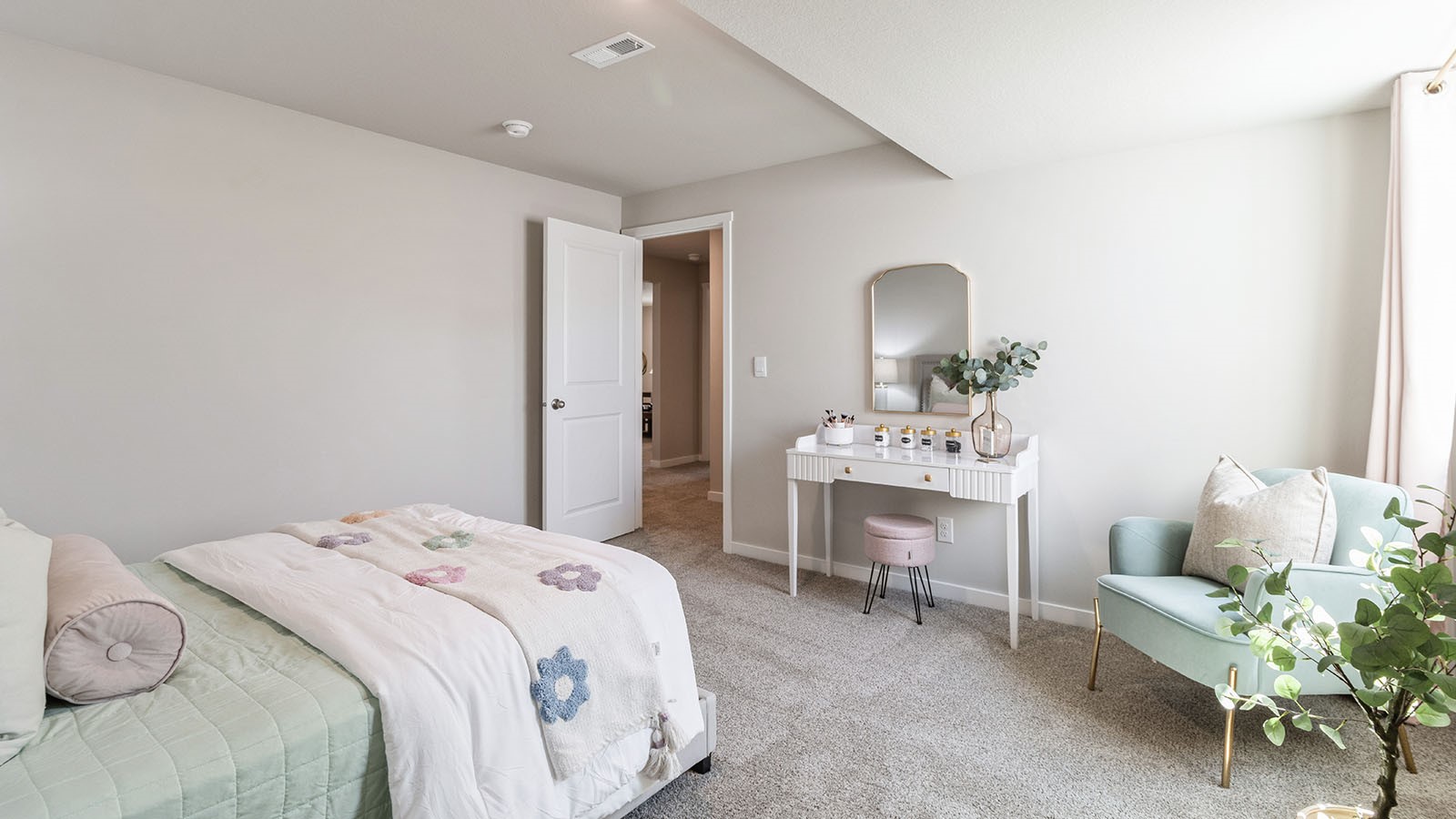 2885 Prairielight Drive Hiawatha IA 52233