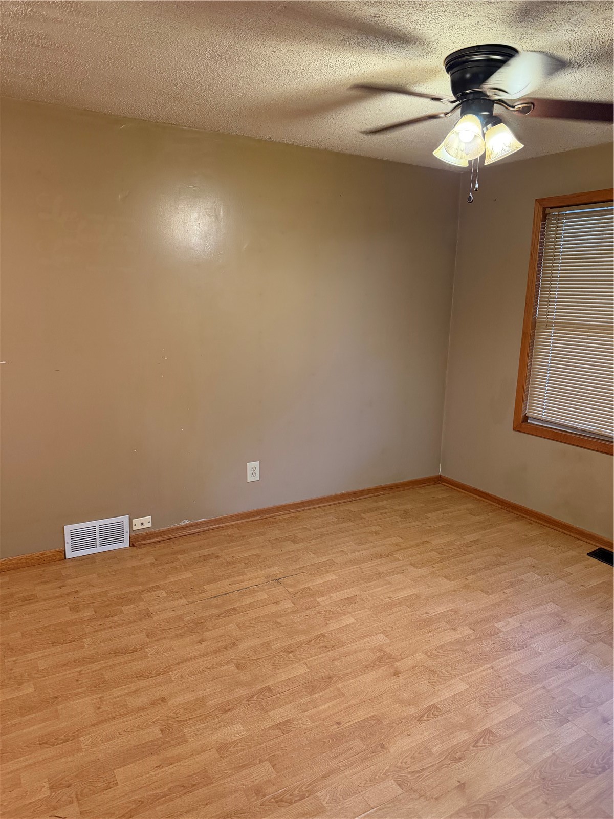 344 SW 28th Avenue Cedar Rapids IA 52404