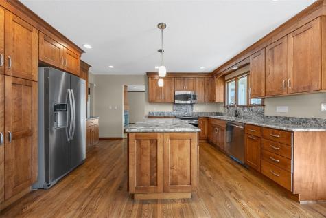 360 Parkland Drive SE Cedar Rapids IA 52403