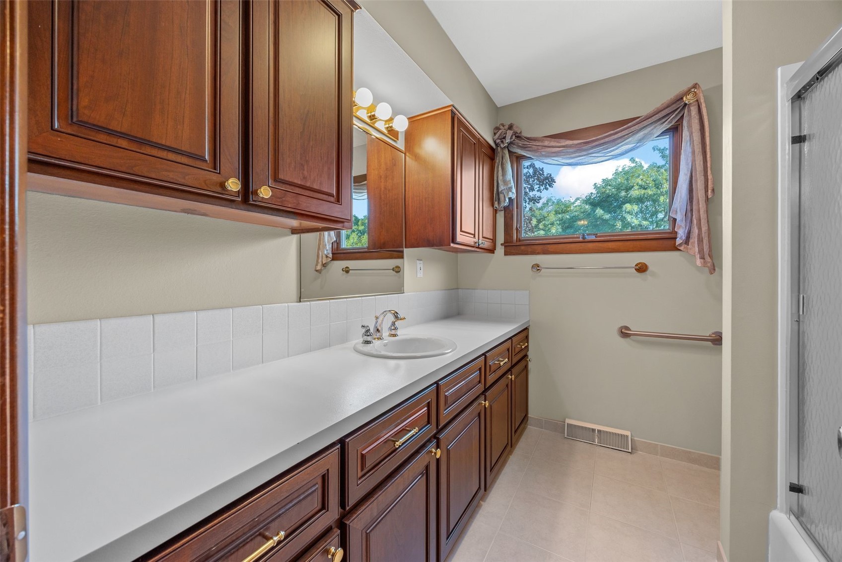 360 Parkland Drive SE Cedar Rapids IA 52403