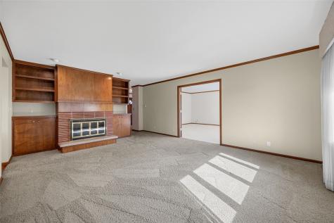 360 Parkland Drive SE Cedar Rapids IA 52403