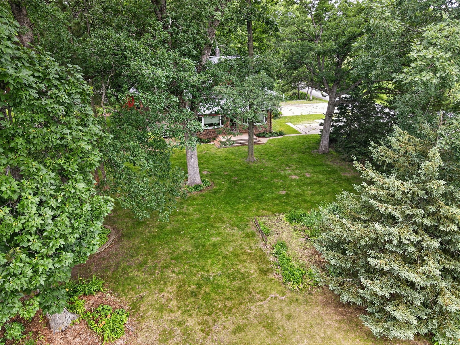 2235 Sugar Bottom Road NE Solon IA 52333
