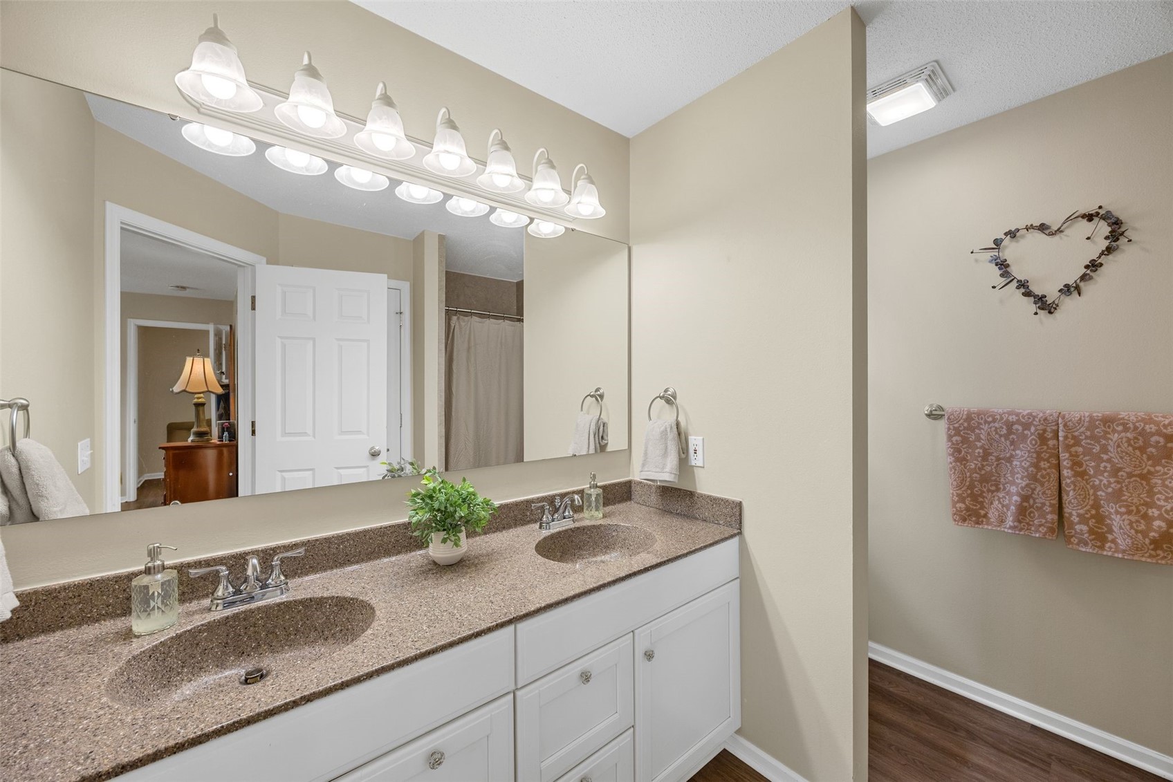 1926 Meadow Ridge Lane Iowa City IA 52245